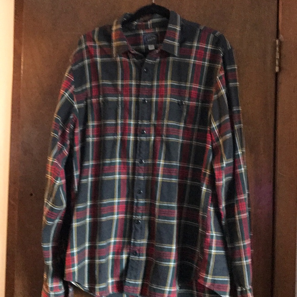 Men’s flannel shirt